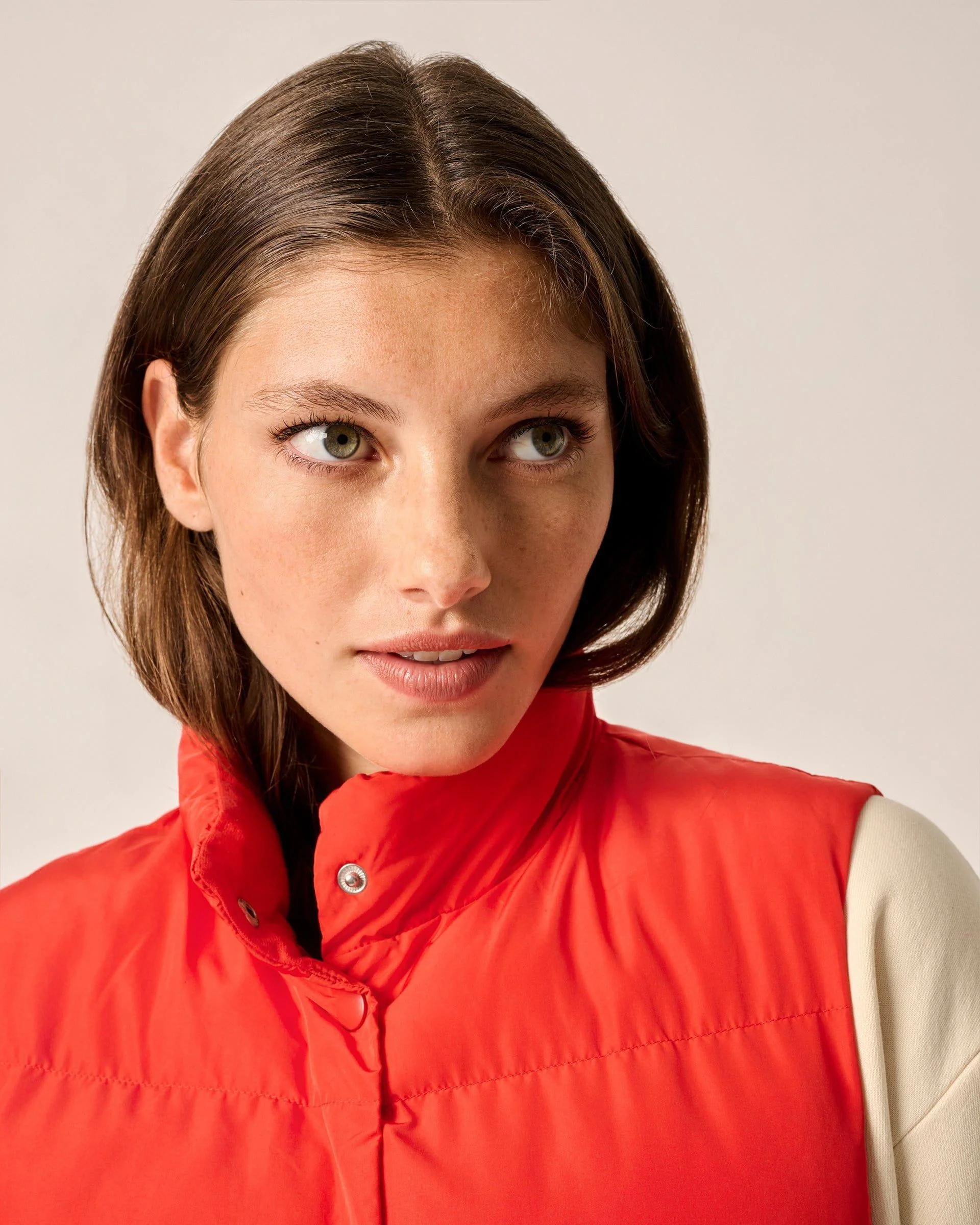 Lina Quilted Vest - Image 3