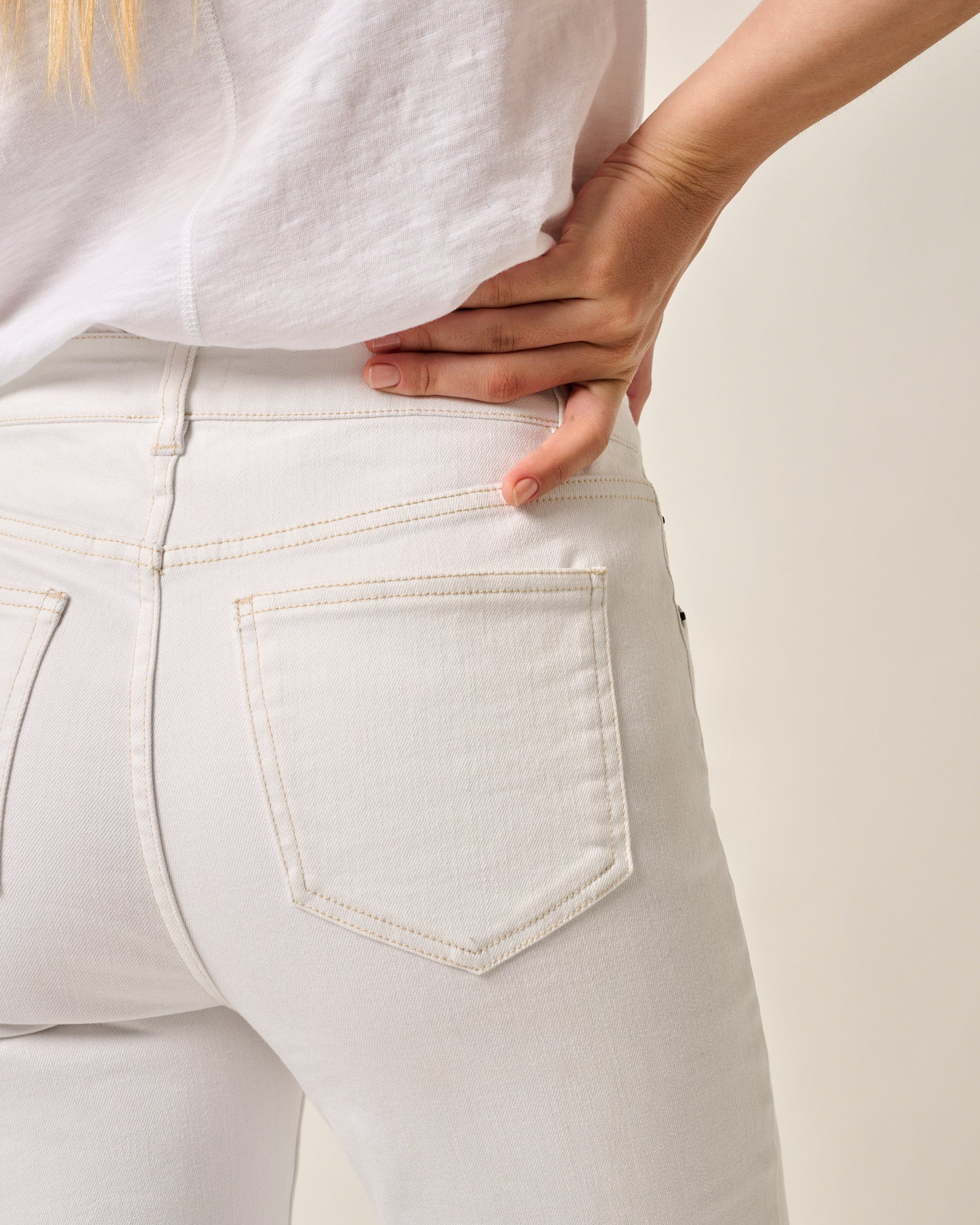 Savanah Light Everyday Wash Jean - Image 11