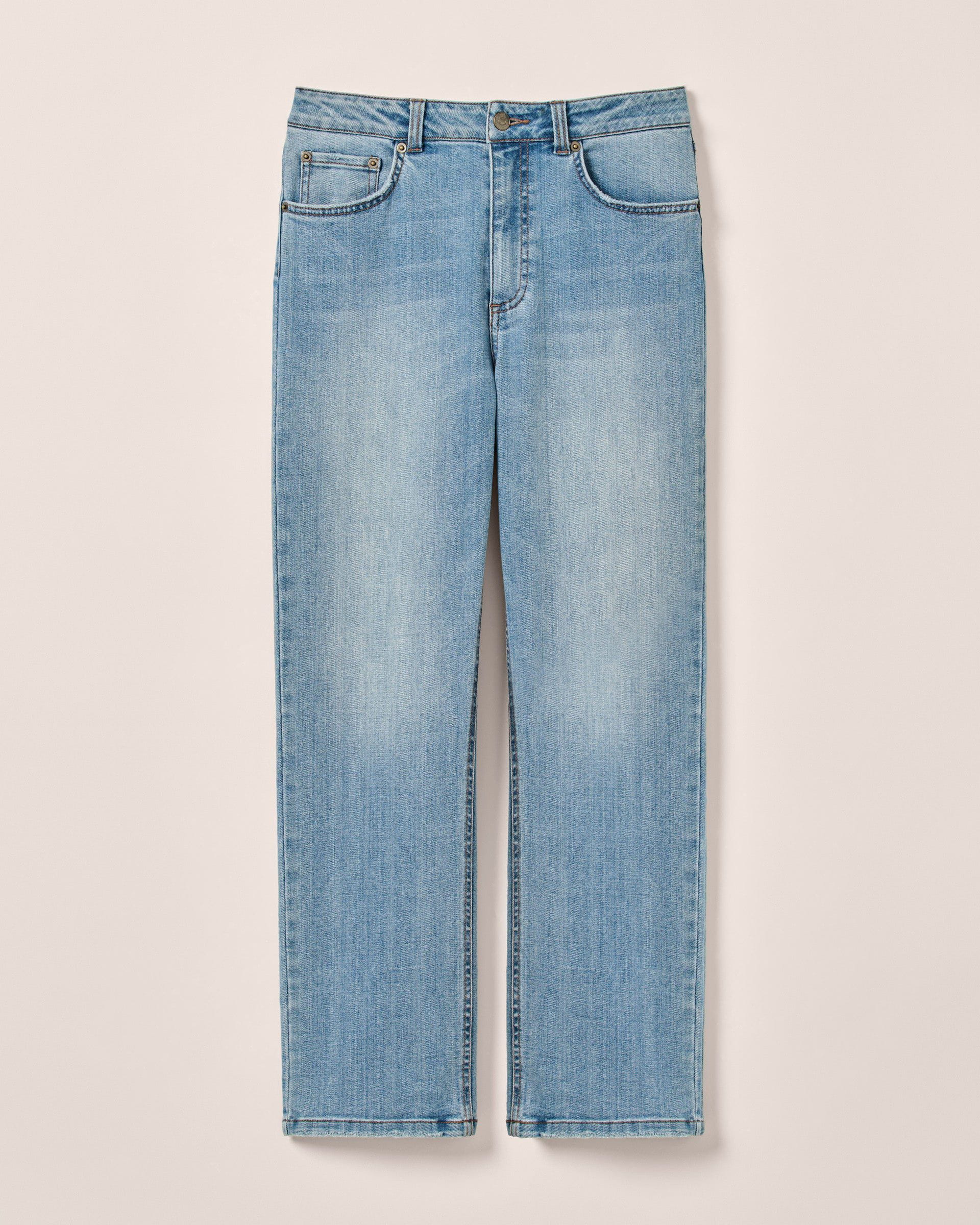 Savanah Light Everyday Wash Jean - Image 19